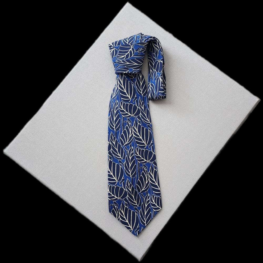 Polo by Ralph Lauren Blue and White Artistic Tie